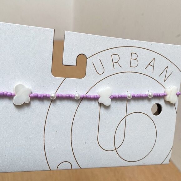 Urban Outfitters Jewelry - Urban Outfitters Lavender Beaded Choker Necklace w Mother of Pearl Butterflies